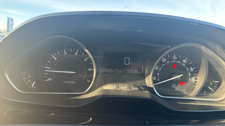 Peugeot 208 1.2 PureTech 82 Allure 5dr Petrol Hatchback